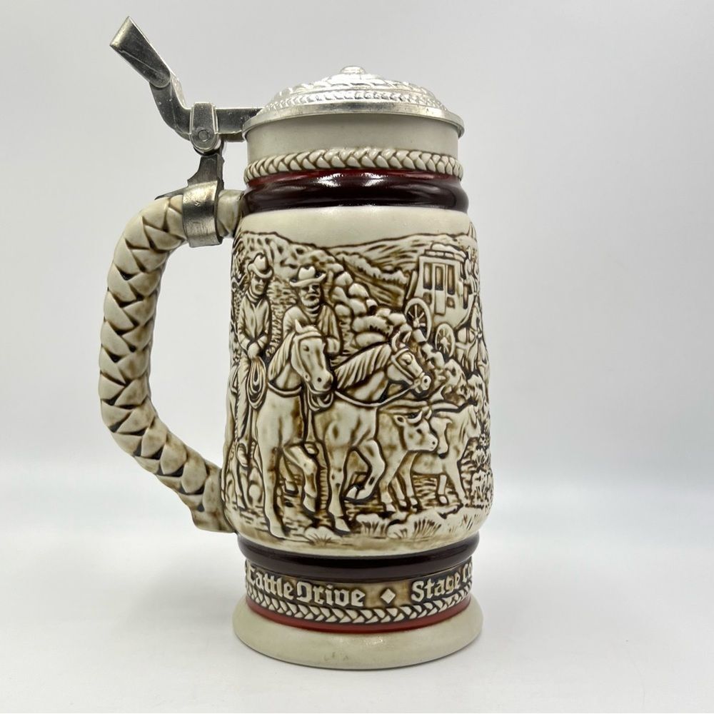 1980 Vintage‎ Avon Beer Stein Cowboy Roping Chuckwagon Cattle Drive Stage Coach